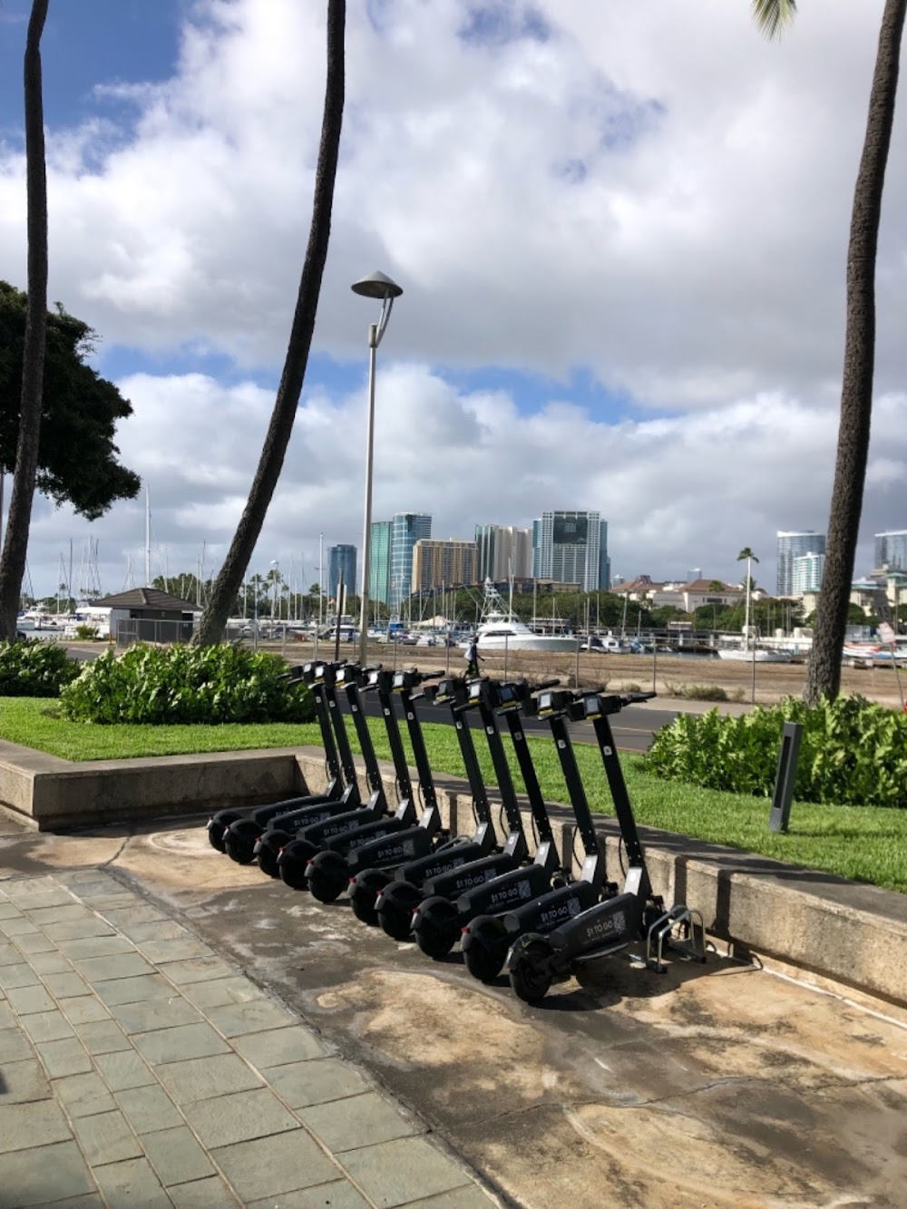 Go X – Scooter Rentals 24/7 @Prince Waikiki
